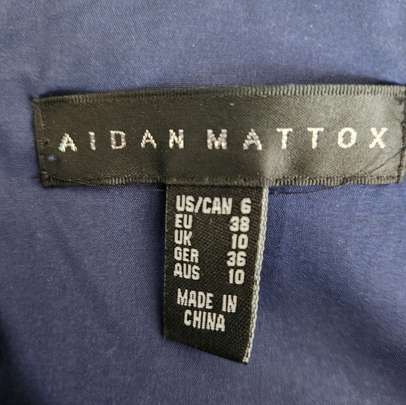 Aidan Mattox Navy Double-V Lace Cocktail Dress Size 6 - Picture 4 of 5